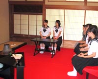 合同茶会・正客